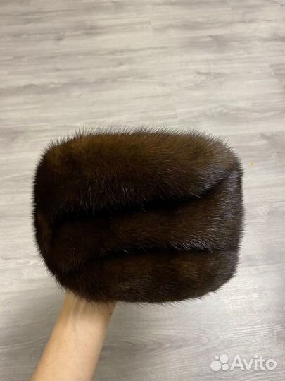 Норковая шапка женская 52