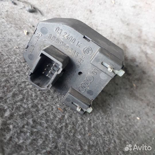 Блок управления регулировки зеркалами Ауди А4Б5