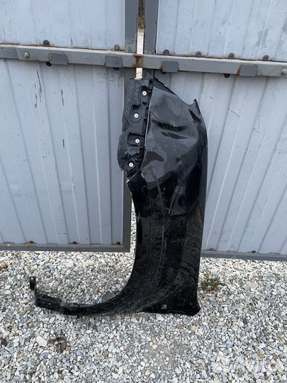 Крыло переднее левое Renault Duster 1