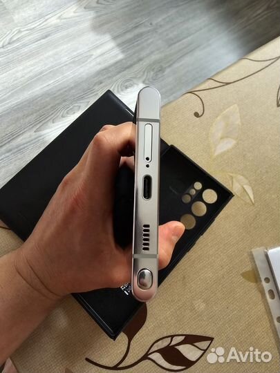 Samsung Galaxy S22 Ultra, 12/256 ГБ
