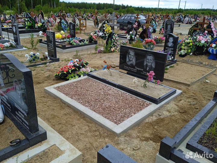 Установка памятников, благоустройство захоронения