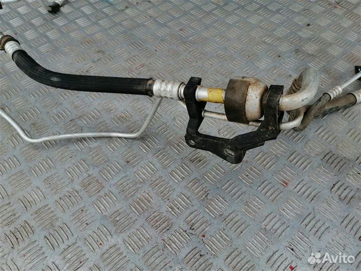 Трубки кондиционера задние Opel Astra H L69 Z16XER