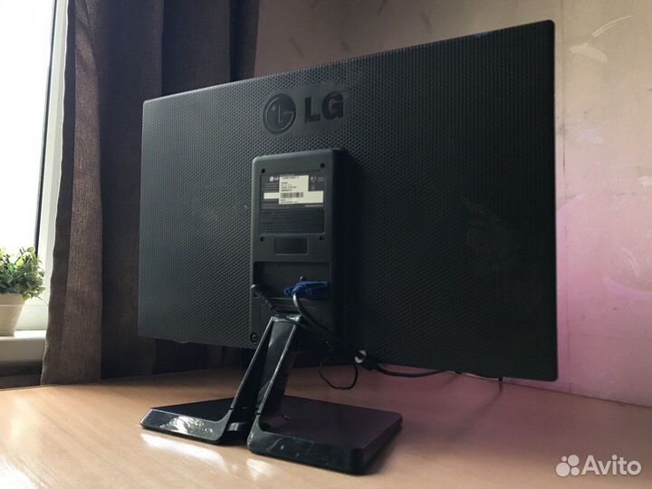 Монитор 23 iPS - Lg