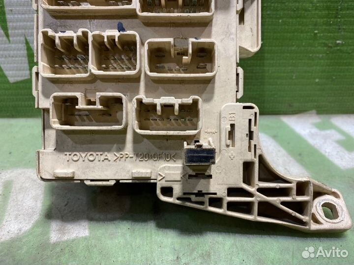 Блок предохранителей Toyota Vista SV40 4S-FE