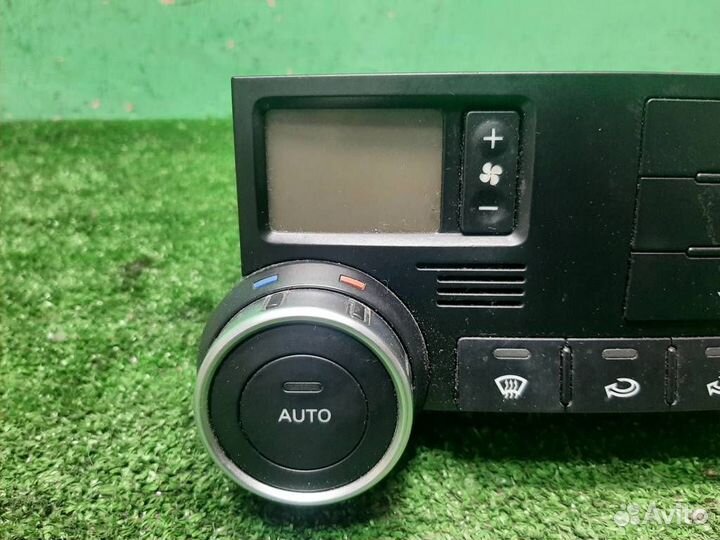 Панель управления отопителя volkswagen Touareg (7