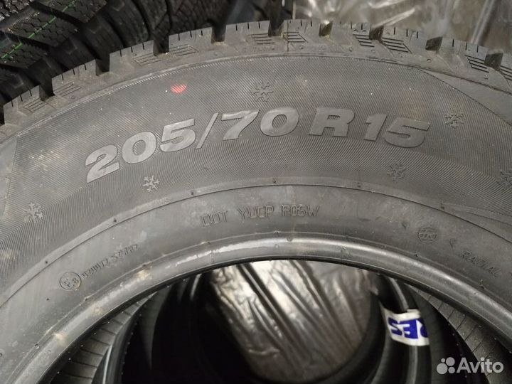 Viatti Bosco S/T V-526 205/70 R15