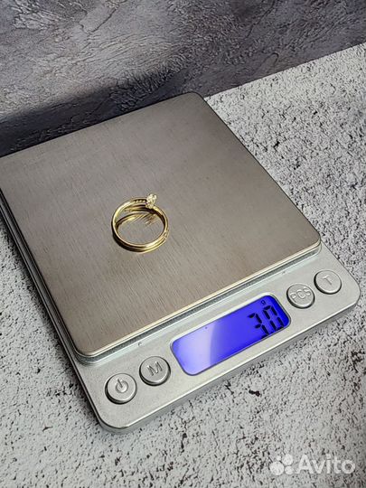 Золотое кольцо Cartier бриллиантами