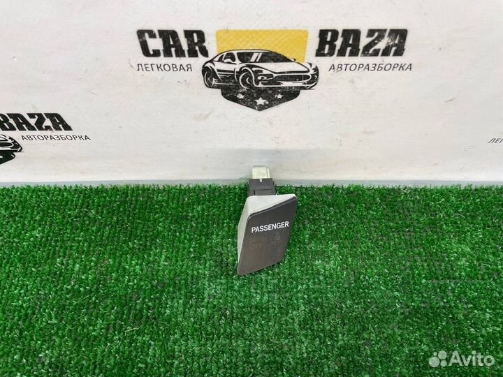 Кнопка airbag Toyota Yaris