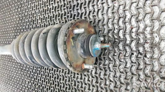 Стойка передняя правая ssang yong rodius 1 (EEA27S