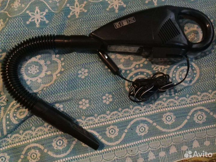 Автомобильный пылесос