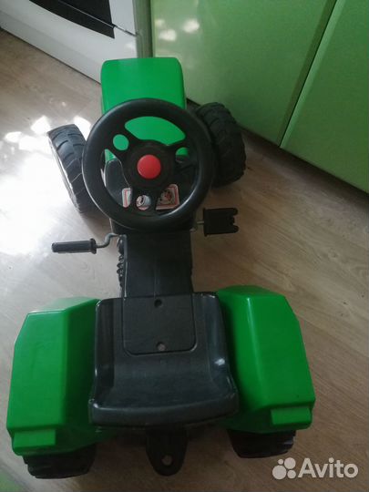 Трактор игрушки