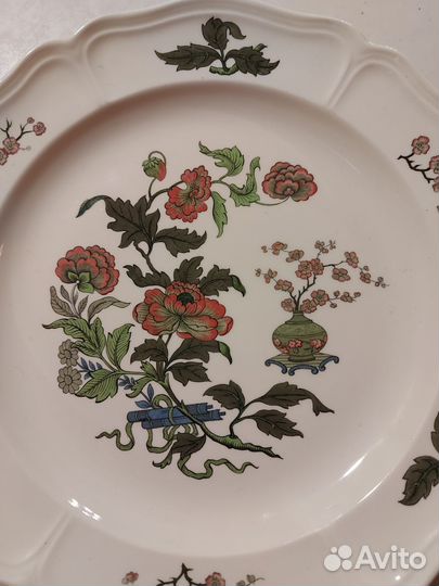 Тарелка большая Wedgwood Mandarin d 26,5 см