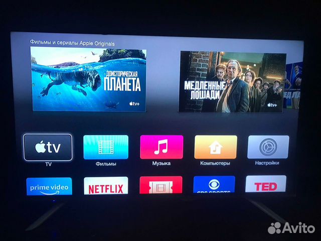 TV приставка Apple tv2