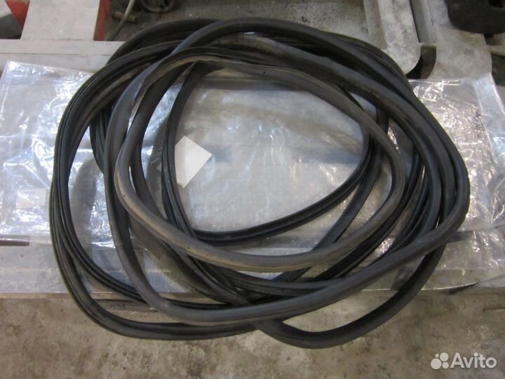 Peugeot partner tepee уплотнитель двери