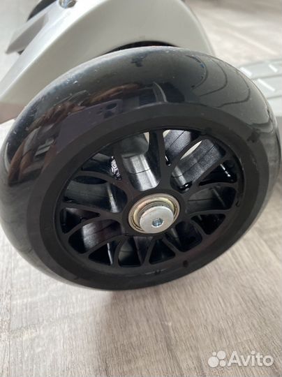 Самокат Micro Maxi T Silver