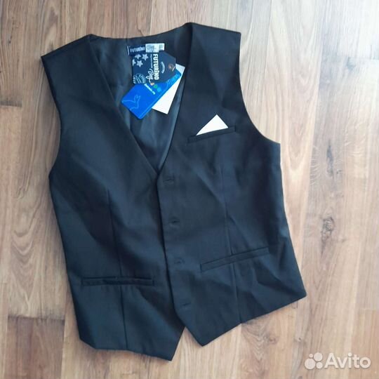 Жилет новый для школы 152