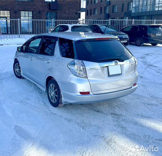 Honda Fit Shuttle 1.3 CVT, 2011, 144 000 км