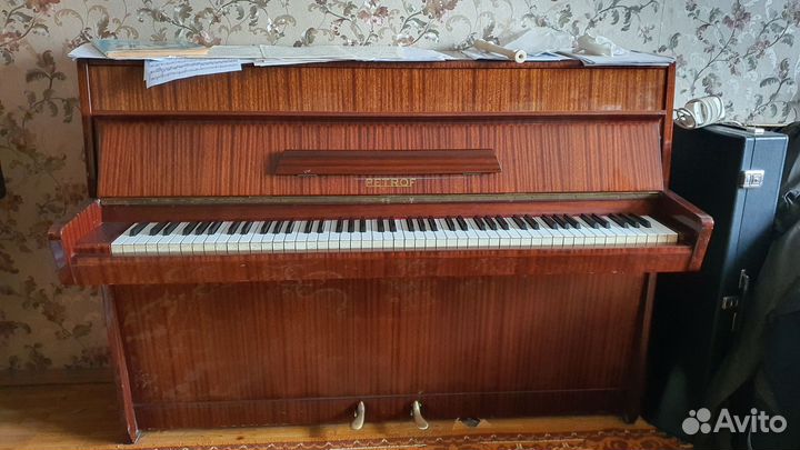 Пианино Petrof