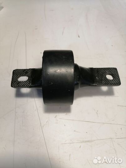 Сайлентблок задн рычага Honda CR-V RD1/RD2