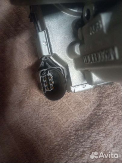 Дроссельная заслонка vaq