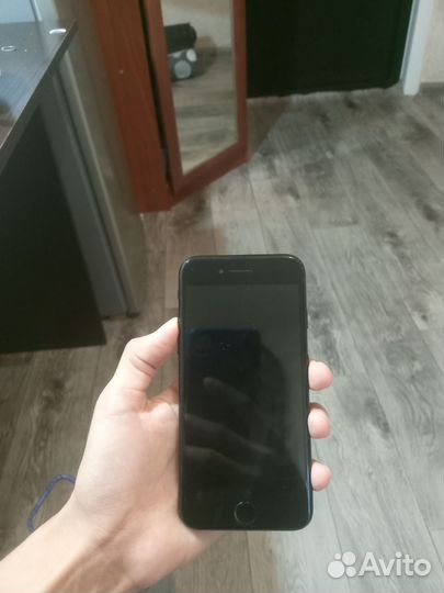 iPhone 7, 32 ГБ