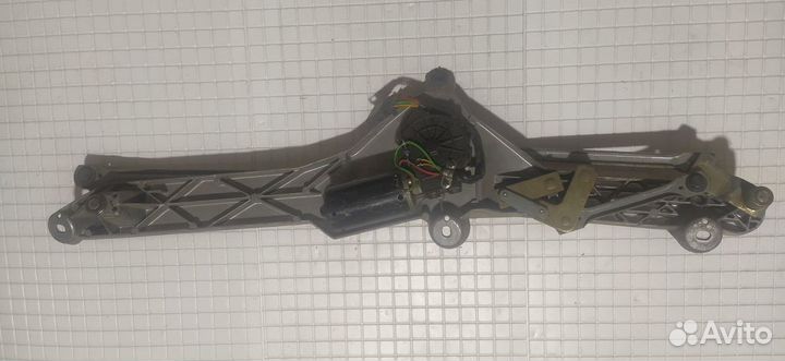 Трапеция стеклоочистителя с мотором Mercedes W220