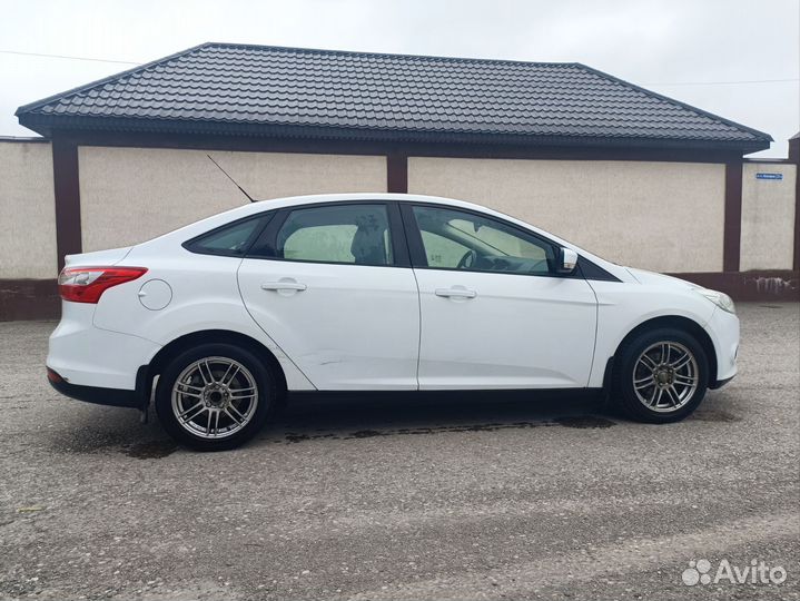 Ford Focus 1.6 МТ, 2012, 272 117 км