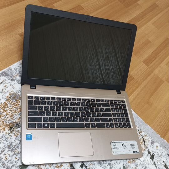 Ноутбук asus X540L