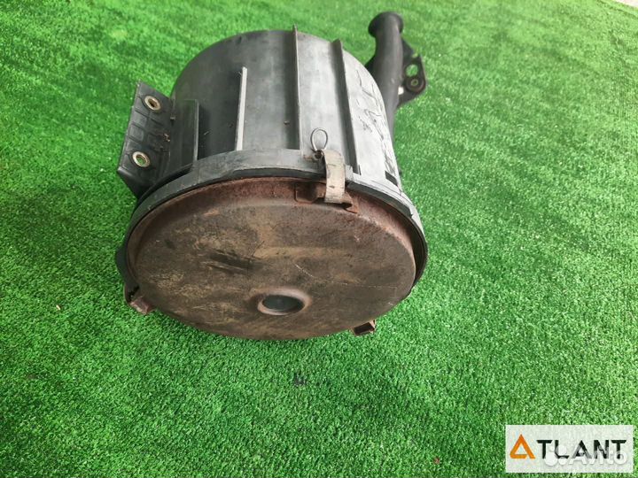 Корпус воздушного фильтра toyota toyoace