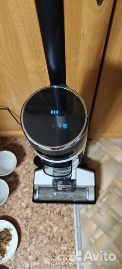 Пылесос вертикальный беспроводной KaringBee M1