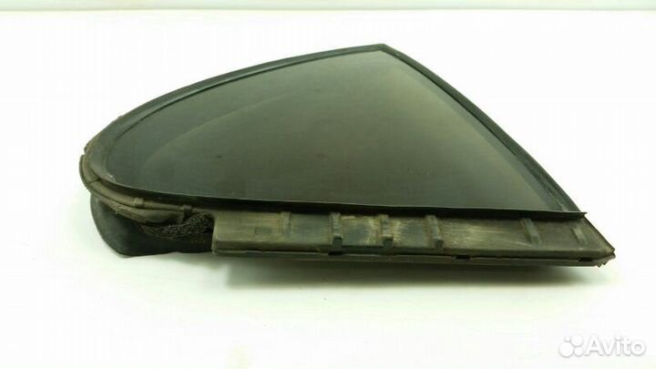 Форточка двери задняя правая Toyota Corolla