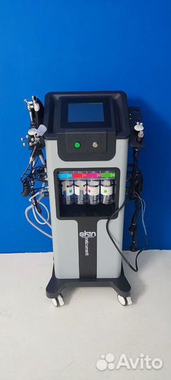 Косметологический аппарат skin 11 в 1 в наличии