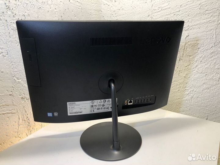 Моноблок Lenovo IdeaCentre AIO 520-22IKU