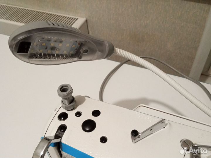 Швейная машина jack f4