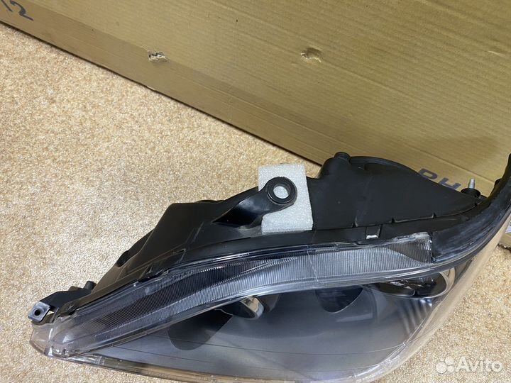 Фара toyota harrier / RX300 (TYC)