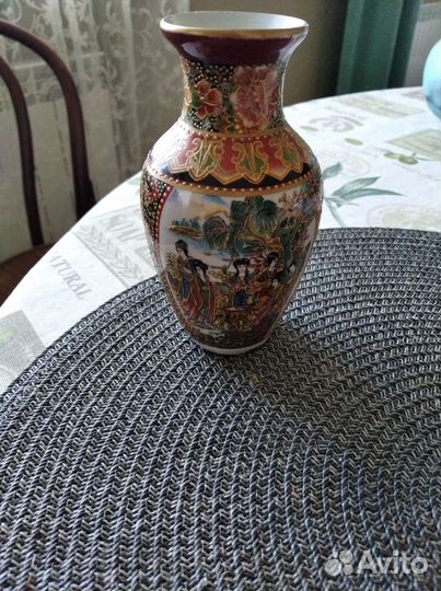 Вазы и вазочки для цветов