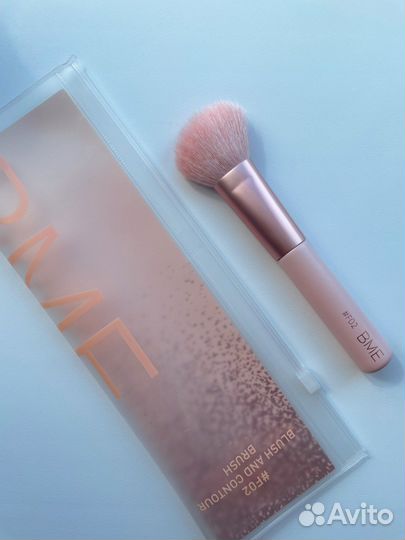 Кисть для макияжа
