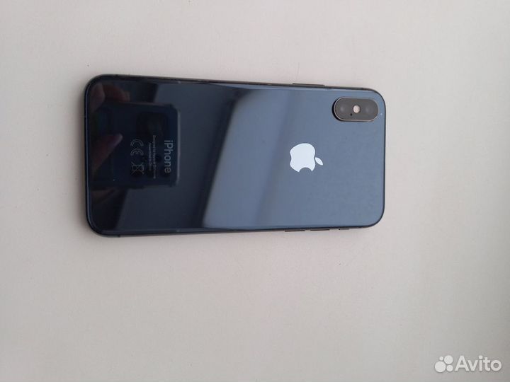 iPhone X, 64 ГБ