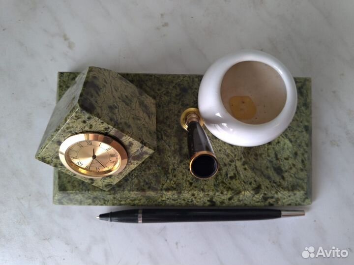Отличный настольный письменный набор