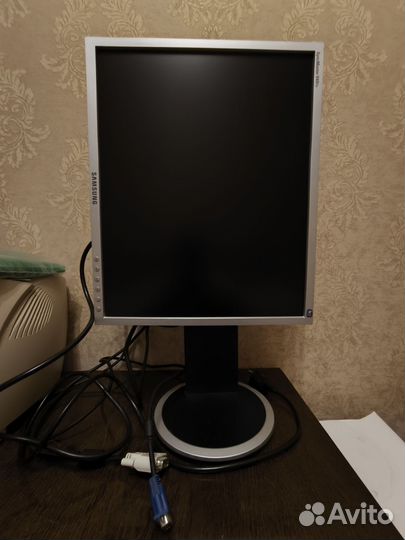 Монитор Samsung 940FN