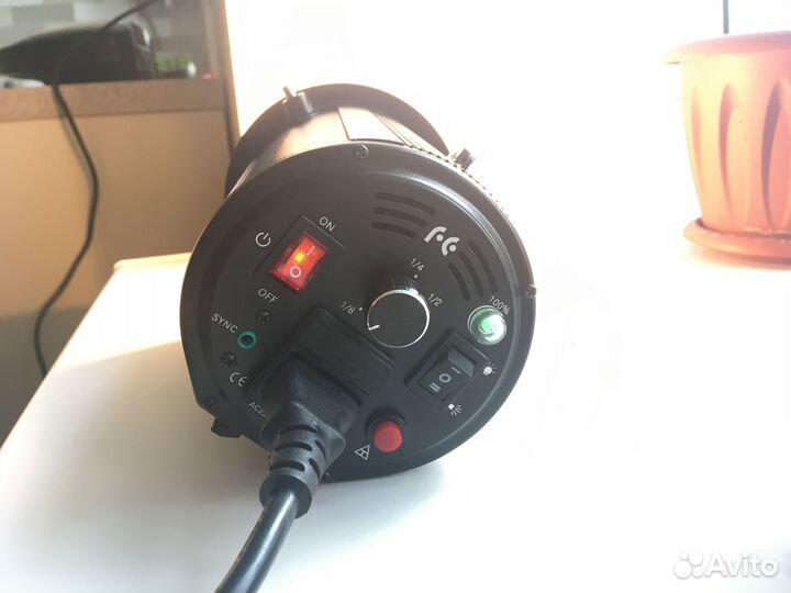 Импульсная вспышка Falcon eyes SS 300 2 штуки