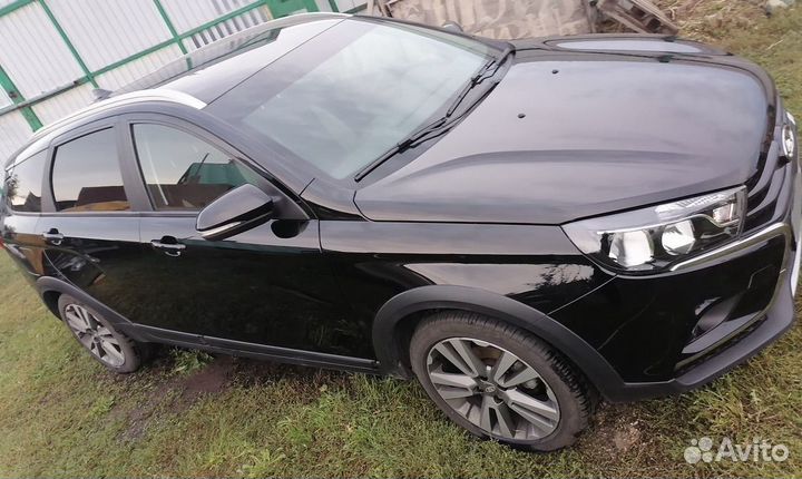 LADA Vesta Cross 1.6 CVT, 2021, 40 000 км