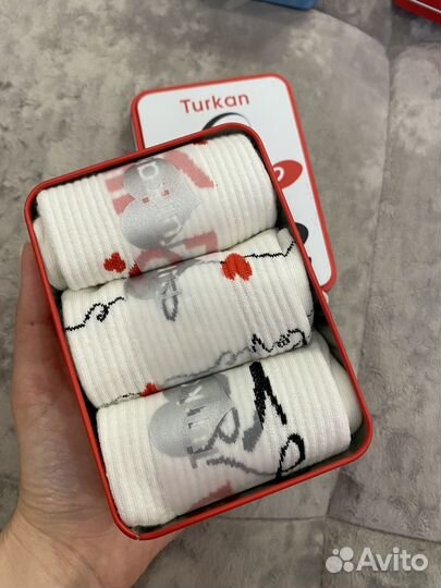 Носки в коробке