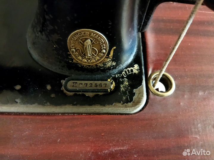 Швейная машинка Singer ножная