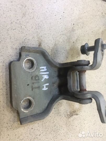 Петля двери передняя правая Заз Сенс мемз-307 2007