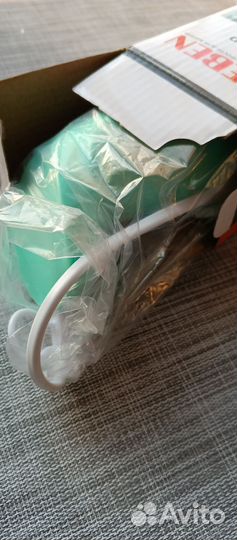 Блендер погружной Leven, новый