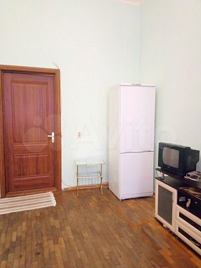 Комната 22 м² в 5-к., 2/5 эт.