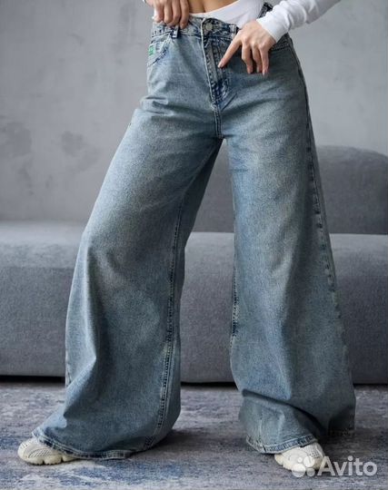 Джинсы