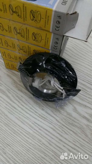 Светильник потолочный встраиваемый