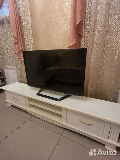 Тумба под тв в стиле классика, барокко